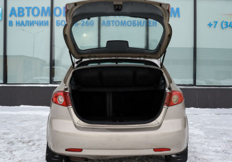 Подержанный автомобиль Chevrolet Lacetti Hatchback 2008 года (17 фото)