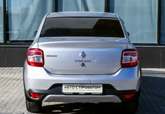 Подержанный автомобиль Renault Logan Sedan 2019 года (4 фото)
