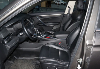 Подержанный автомобиль Geely Atlas Pro 2022 года (16 фото)
