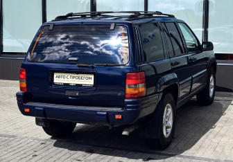 Подержанный автомобиль Jeep Grand Cherokee 1995 года (5 фото)