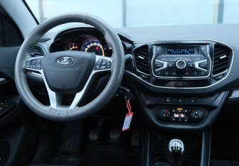 Подержанный автомобиль LADA (ВАЗ) Vesta Wagon 2019 года (10 фото)