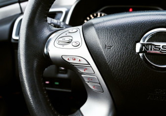 Подержанный автомобиль Nissan Murano Suv 2017 года (17 фото)