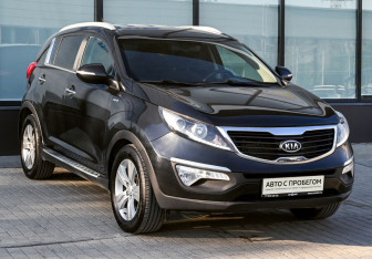 Подержанный автомобиль Kia Sportage 2012 года (7 фото)