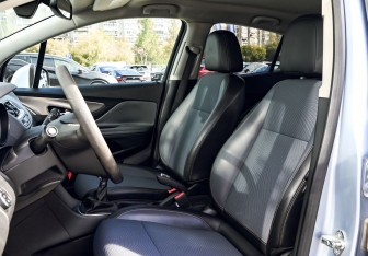 Подержанный автомобиль Opel Mokka 2012 года (17 фото)