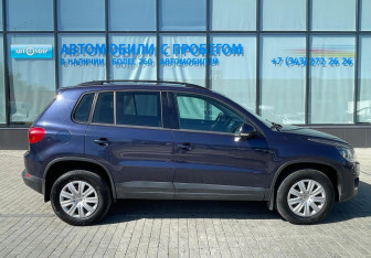 Подержанный автомобиль Volkswagen Tiguan 2011 года (6 фото)