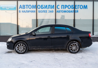 Подержанный автомобиль Volkswagen Jetta Sedan 2007 года (3 фото)