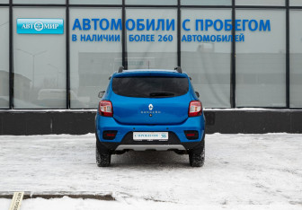 Подержанный автомобиль Renault Sandero 2021 года (4 фото)