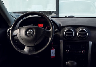 Подержанный автомобиль Nissan Almera Sedan 2013 года (16 фото)