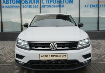Подержанный автомобиль Volkswagen Tiguan 2019 года (8 фото)