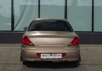 Подержанный автомобиль Kia Spectra Sedan 2007 года (4 фото)