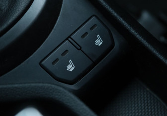 Подержанный автомобиль Kia Rio Sedan 2012 года (13 фото)