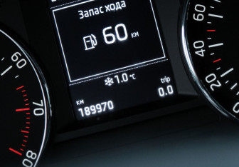 Подержанный автомобиль Skoda Octavia Liftback 2014 года (18 фото)