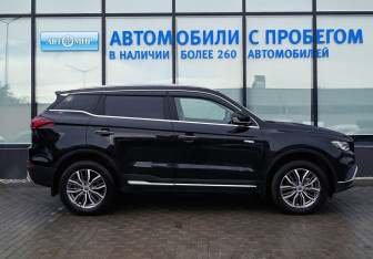 Подержанный автомобиль Geely Atlas Pro 2023 года (19 фото)