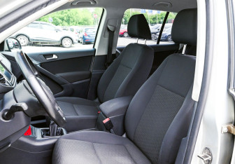 Подержанный автомобиль Volkswagen Tiguan 2011 года (14 фото)
