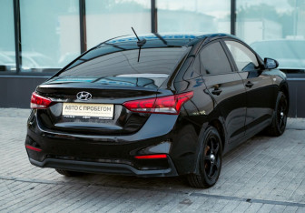 Подержанный автомобиль Hyundai Solaris Sedan 2017 года (5 фото)