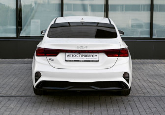 Подержанный автомобиль Kia K3 Sedan 2021 года (4 фото)