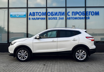Подержанный автомобиль Nissan Qashqai 2016 года (2 фото)