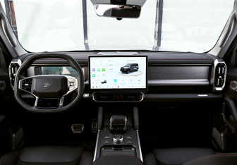 Подержанный автомобиль Jetour T2 2024 года (12 фото)