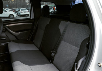 Подержанный автомобиль Renault Duster 2018 года (15 фото)