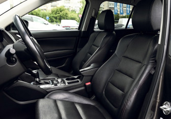 Подержанный автомобиль Mazda CX-5 2015 года (15 фото)