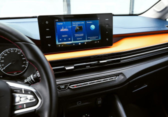 Подержанный автомобиль LIVAN X3Pro 2023 года (14 фото)