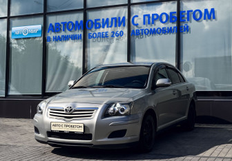 Подержанный автомобиль Toyota Avensis Sedan 2008 года (1 фото)