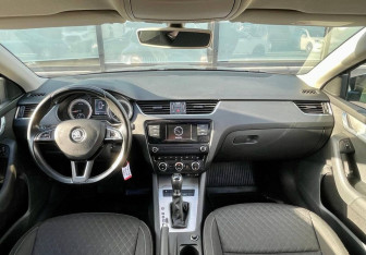 Подержанный автомобиль Skoda Octavia Liftback 2017 года (11 фото)