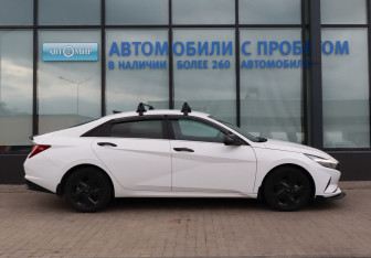 Подержанный автомобиль Hyundai Elantra Sedan 2021 года (6 фото)