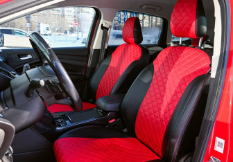 Подержанный автомобиль Ford Kuga 2017 года (9 фото)