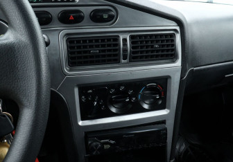 Подержанный автомобиль Daewoo Nexia Sedan 2011 года (12 фото)