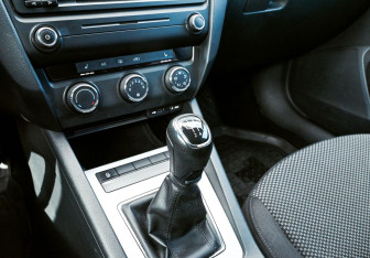 Подержанный автомобиль Skoda Octavia Liftback 2013 года (9 фото)