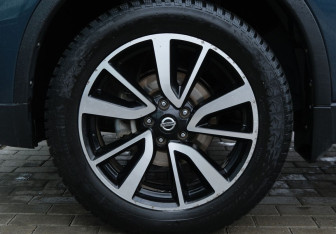 Подержанный автомобиль Nissan X-Trail 2019 года (22 фото)
