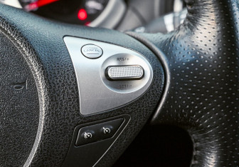 Подержанный автомобиль Nissan Juke 2011 года (9 фото)