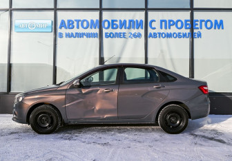 Подержанный автомобиль LADA (ВАЗ) Vesta Sedan 2017 года (2 фото)