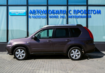 Подержанный автомобиль Nissan X-Trail 2008 года (2 фото)