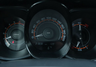 Подержанный автомобиль LADA (ВАЗ) Vesta Sedan 2017 года (16 фото)