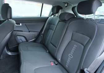 Подержанный автомобиль Kia Sportage 2013 года (18 фото)