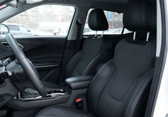 Новый Москвич 3 2022 (16 фото)