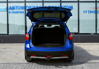 Подержанный автомобиль Suzuki SX4 Hatchback 2014 года (21 фото)