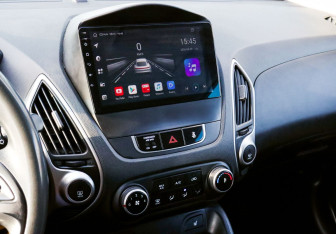 Подержанный автомобиль Hyundai ix35 2011 года (10 фото)