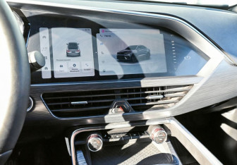 Подержанный автомобиль Geely Tugella 2023 года (15 фото)