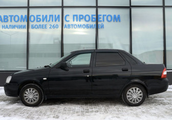 Подержанный автомобиль LADA (ВАЗ) Priora Sedan 2010 года (2 фото)