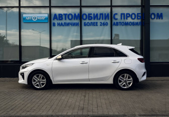 Подержанный автомобиль Kia Ceed Hatchback 2019 года (2 фото)