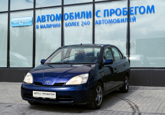 Подержанный автомобиль Toyota Prius Sedan 2001 года (1 фото)