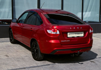 Подержанный автомобиль LADA (ВАЗ) Granta Liftback 2022 года (3 фото)