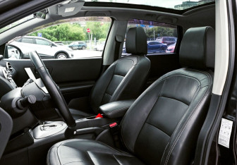 Подержанный автомобиль Nissan Qashqai 2013 года (15 фото)