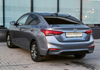 Подержанный автомобиль Hyundai Solaris Sedan 2018 года (3 фото)