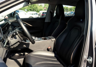 Подержанный автомобиль Omoda C5 2024 года (16 фото)