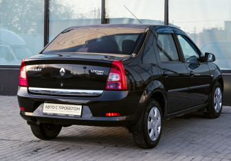 Подержанный автомобиль Renault Logan Sedan 2011 года (5 фото)