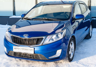Подержанный автомобиль Kia Rio Hatchback 2012 года (2 фото)